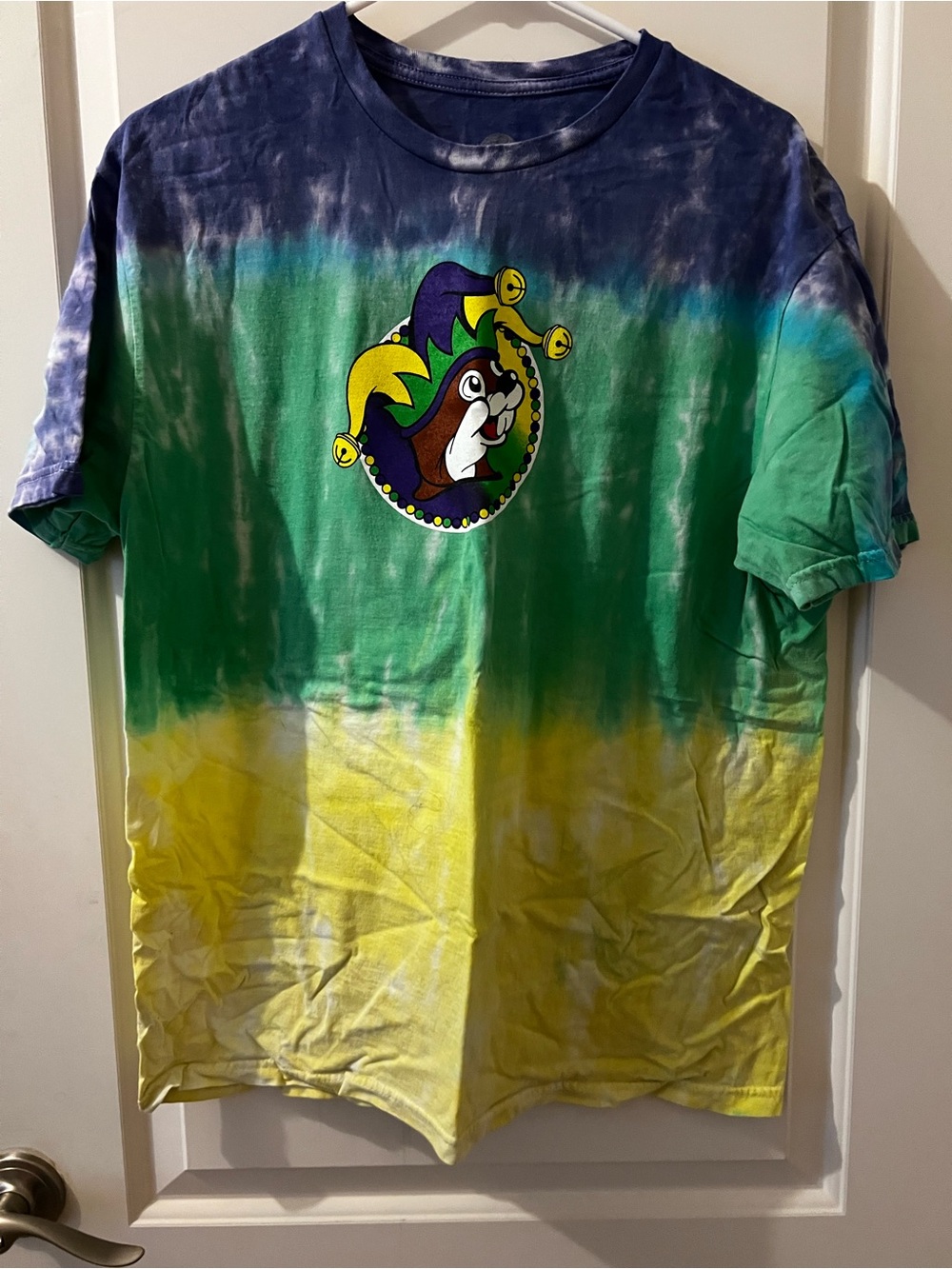 Men's Buc-ees Short Sleeve Tie-Dye Mardi Gras t-shirt